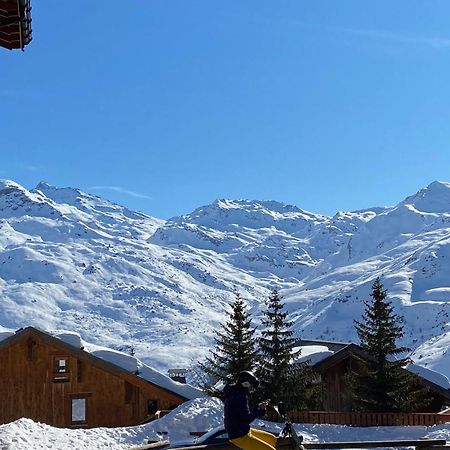 Le Chamois Des Alpages De Reberty Ski Au Pied 圣马丁德贝尔维尔 外观 照片