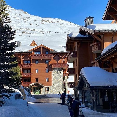 Le Chamois Des Alpages De Reberty Ski Au Pied 圣马丁德贝尔维尔 外观 照片